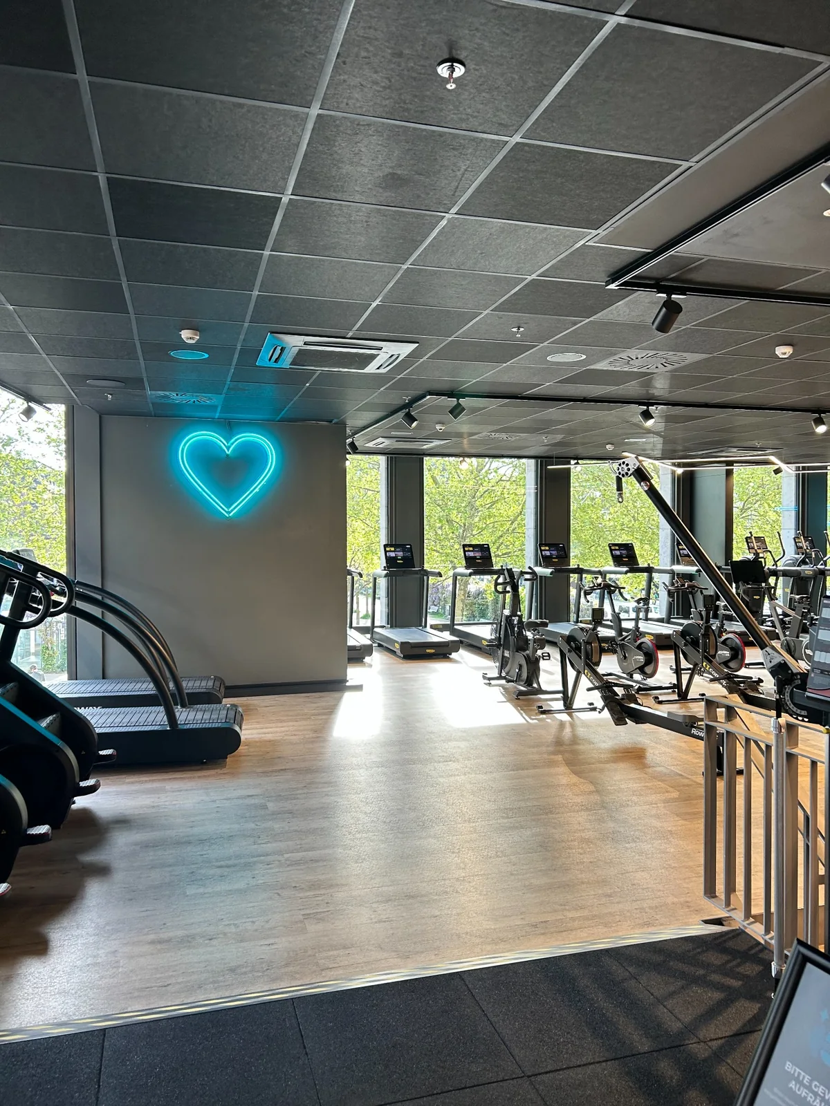 Cardiobereich im EVO Fitness Wiesbaden